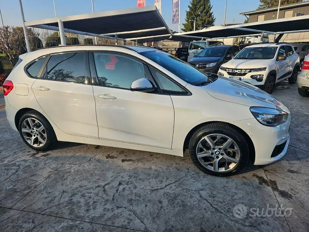 Usata BMW X2 Efficient Dynamics 125 CV (91 kW) 2022 Bianco pastello SUV