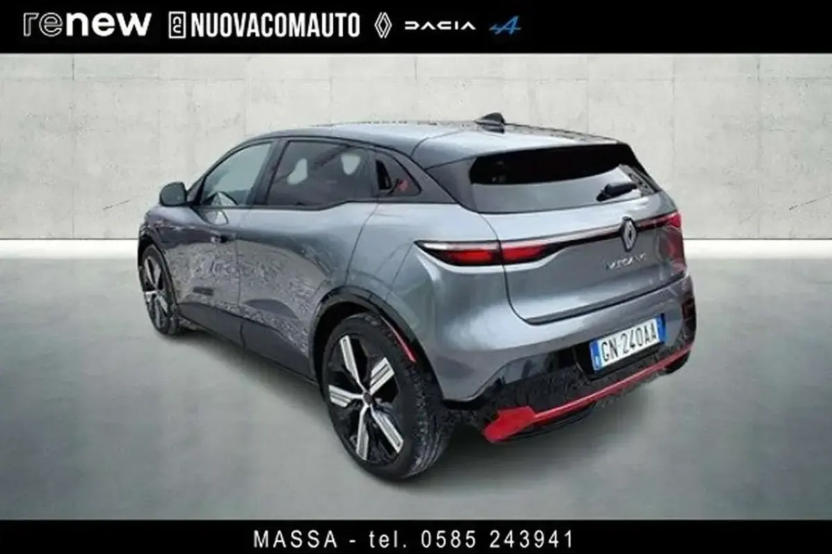 Usata Renault Megane E-Tech Iconic 160 kW (218 CV) 2023 Non disponibile Berlina