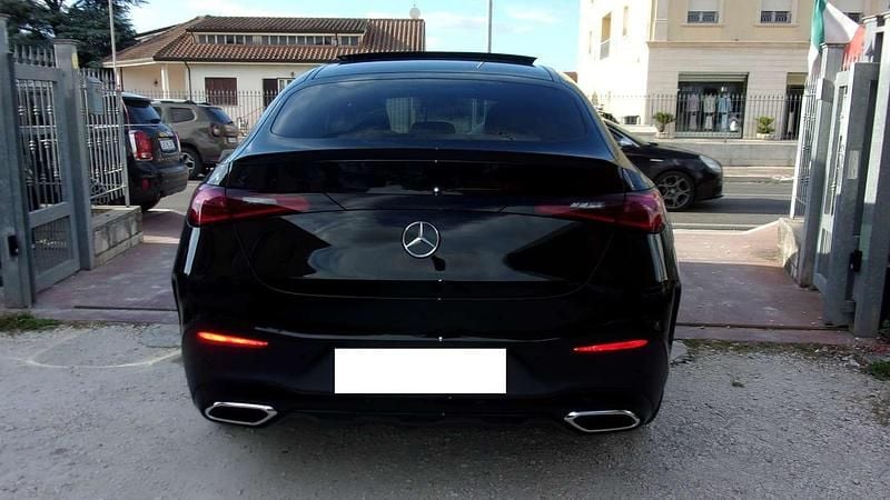 Usata Mercedes GLC300e AMG Line Premium Plus 269 CV (197 kW) 2024 Nero Coupé