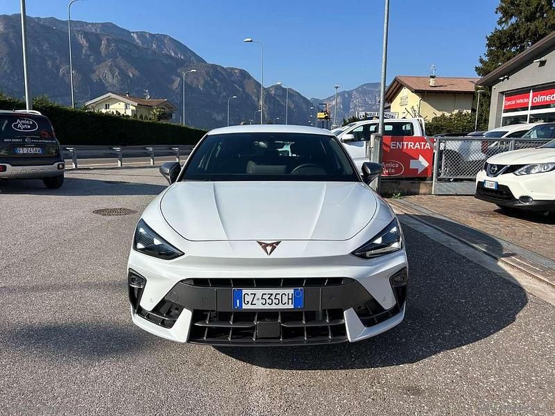 Usata Cupra Leon 150 CV (110 kW) 2025 Bianco Berlina