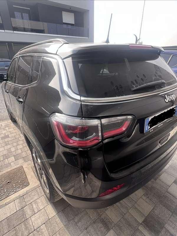 Usata Jeep Compass Limited 120 CV (88 kW) 2020 Nero SUV