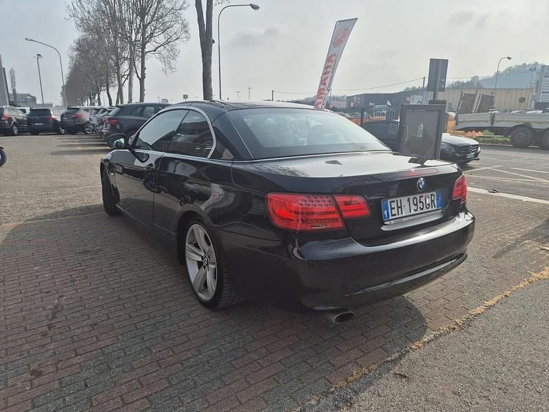 Usata BMW 320 Cabriolet Sport Line 185 CV (136 kW) 2011 Nero Cabrio
