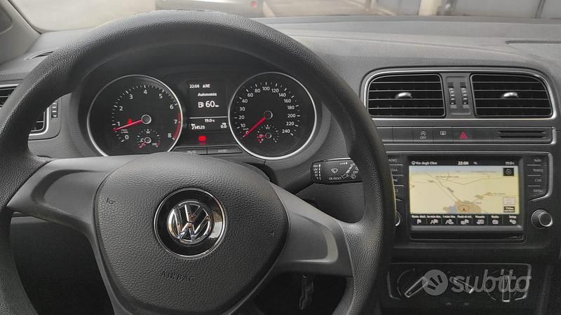 Usata VW Polo 90 CV (66 kW) 2015 Rosso Berlina