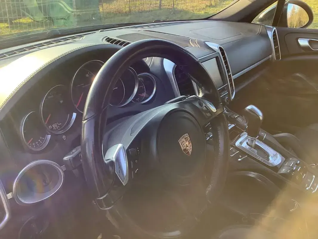 Usata Porsche Cayenne Turbo 241 CV (177 kW) 2011 Nero SUV