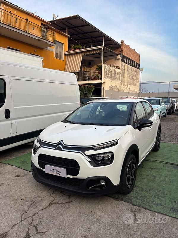 Usata Citroën C3 Shine 101 CV (74 kW) 2022 Bianco Berlina