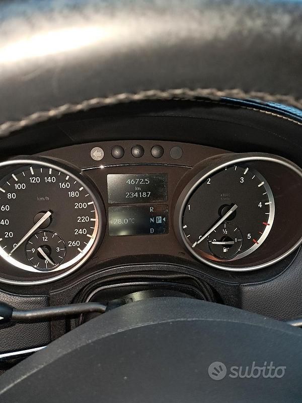 Usata Mercedes ML350 Edition 2011 Nero SUV