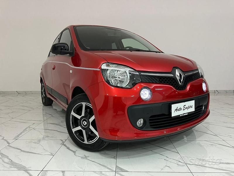 Usata Renault Twingo LIMITED 70 CV (51 kW) 2017 Rosso Utilitaria