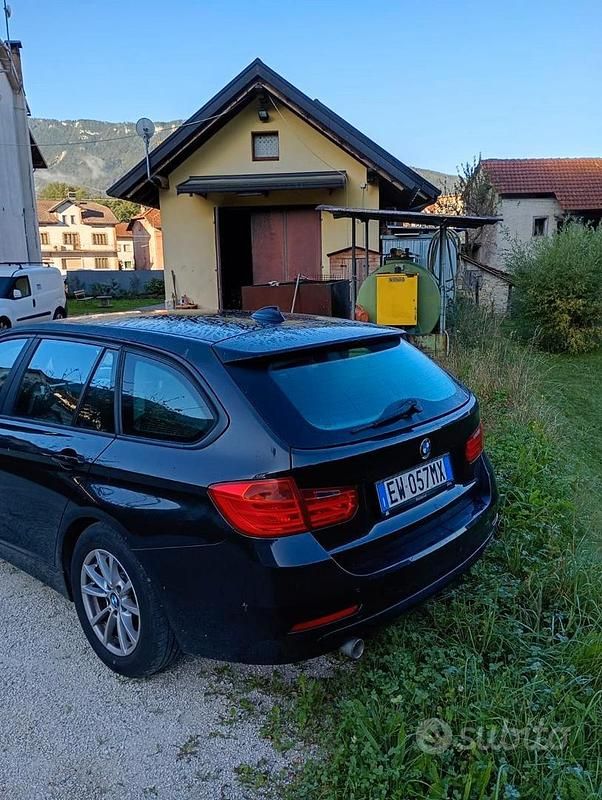 Usata BMW 318 143 CV (105 kW) 2014 Nero Station wagon