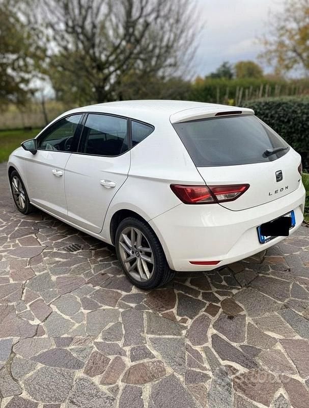Usata Seat Leon 110 CV (80 kW) 2016 Berlina