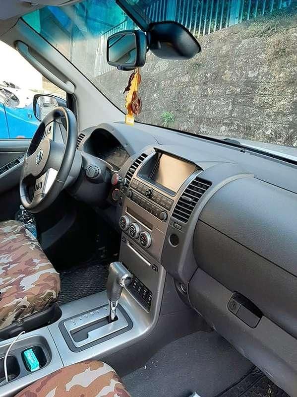 Usata Nissan Navara 171 CV (125 kW) 2008 Grigio Pick-up