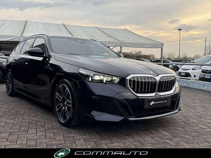 Usata BMW 520 M Sport 197 CV (144 kW) 2025 Blu Station wagon