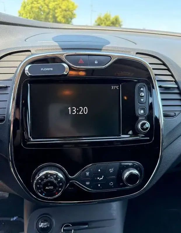 Usata Renault Captur Intens 110 CV (80 kW) 2017 Nero SUV