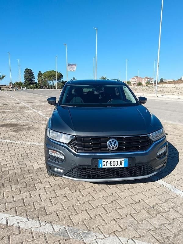 Usata VW T-Roc Style 150 CV (110 kW) 2020 Grigio SUV