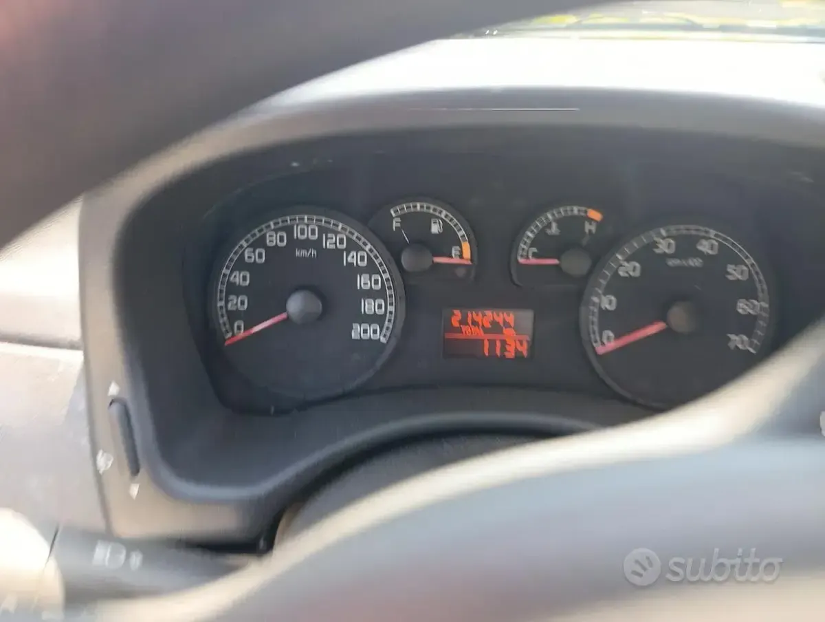 Usata Fiat Punto Classica 60 CV (44 kW) 2007 Grigio Utilitaria