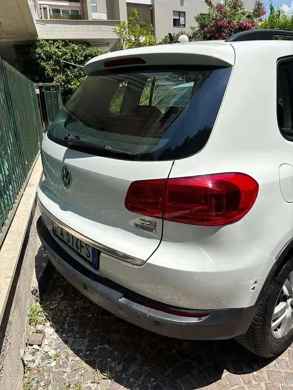 Usata VW Tiguan 125 CV (91 kW) 2015 Bianco SUV