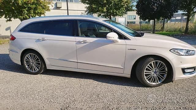 Usata Ford Mondeo Vignale 150 CV (110 kW) 2017 Bianco perlato Station wagon