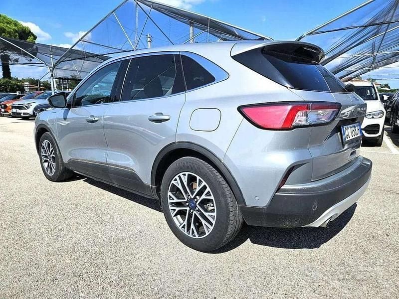 Usata Ford Kuga Titanium 225 CV (165 kW) 2020 Grigio SUV