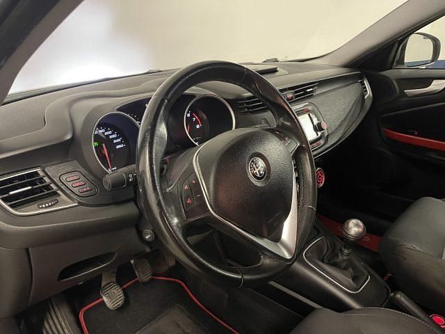 Usata Alfa Romeo Giulietta 120 CV (88 kW) 2016 Bianco Utilitaria