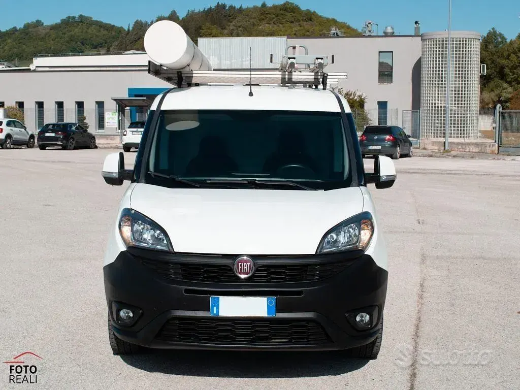 Usata Fiat Doblò 120 CV (88 kW) 2018 Bianco Monovolume