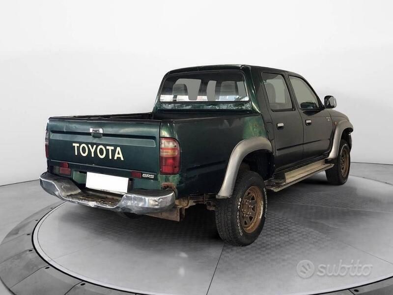 Usata Toyota HiLux 88 CV (64 kW) 2003 Verde Pick-up