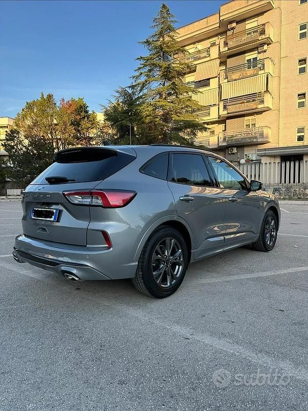 Usata Ford Kuga ST-Line 120 CV (88 kW) 2021 SUV