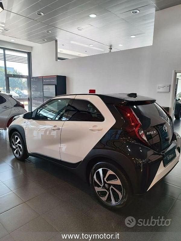 Nuova Toyota Aygo X Trend 72 CV (52 kW) 2025 Bianco SUV