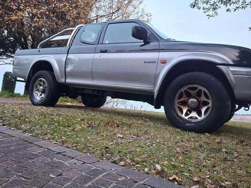 Occasion Mitsubishi L200 99 ch (72 kW) 2000 Noir Pick-up