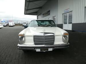 Usata Mercedes 220 60 CV (44 kW) 1972 Bianco Berlina