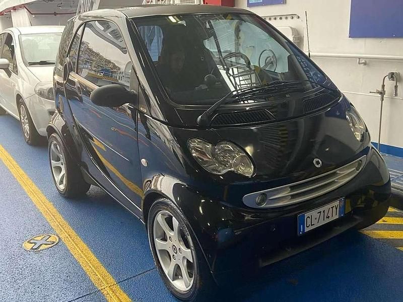 Usata Smart ForTwo Coupé 61 CV (44 kW) 2004 Nero Coupé