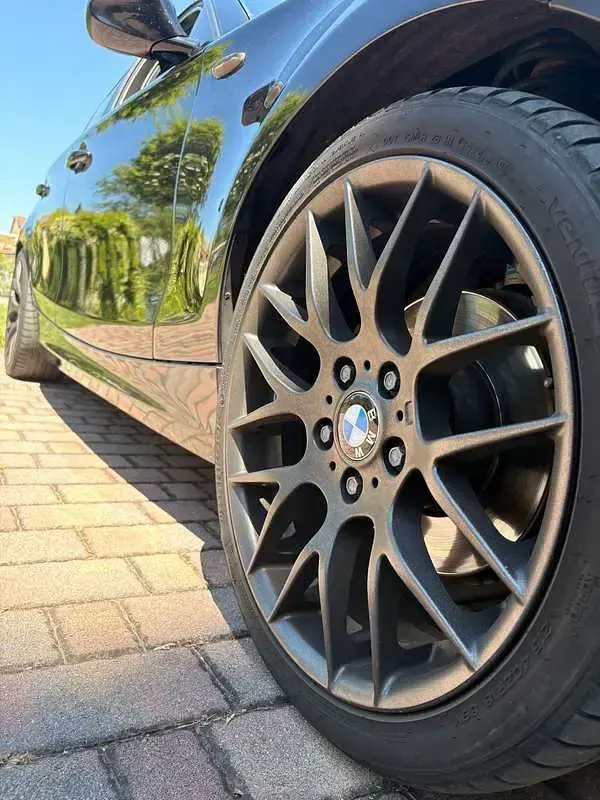 Usata BMW 120 177 CV (130 kW) 2009 Nero Utilitaria