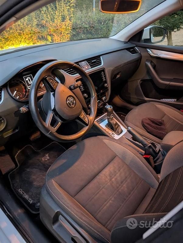 Usata Skoda Octavia 116 CV (85 kW) 2019 Bianco Station wagon