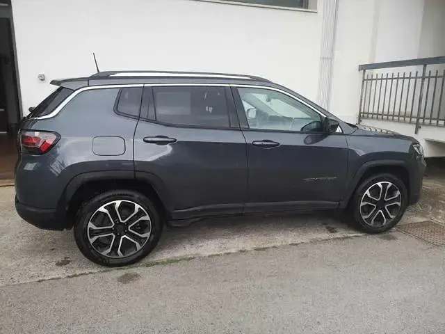 Usata Jeep Compass 131 CV (96 kW) 2021 Grigio SUV