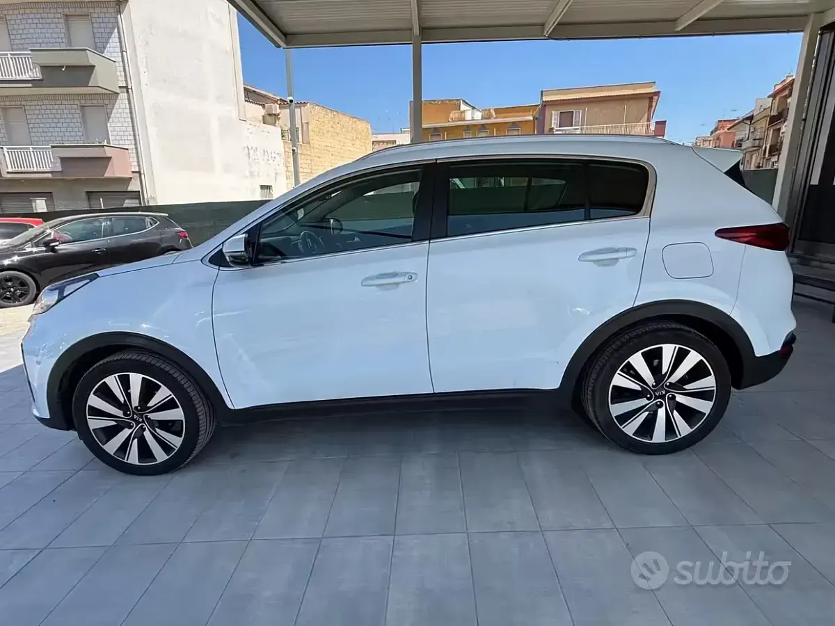 Usata Kia Sportage 115 CV (84 kW) 2019 Bianco SUV