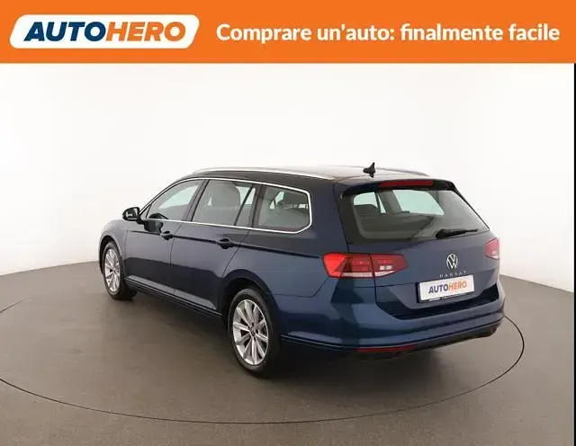 Usata VW Passat Business 122 CV (89 kW) 2021 Blu Station wagon
