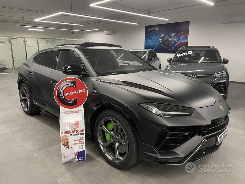 Usata Lamborghini Urus 666 CV (489 kW) 2024 SUV