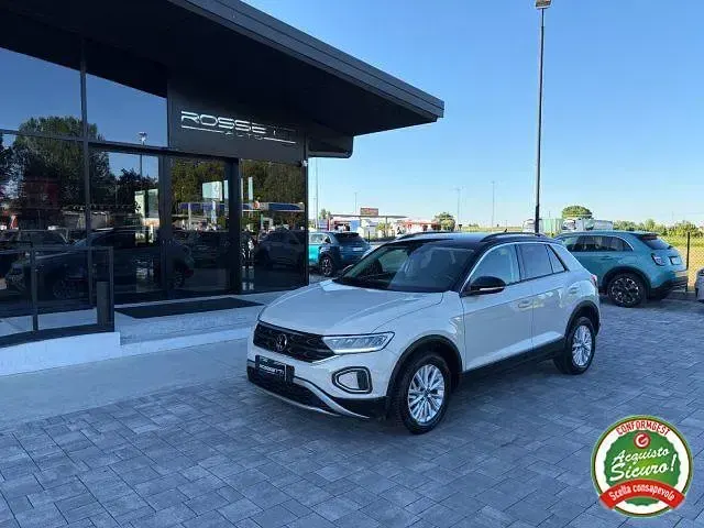 Usata VW T-Roc 110 CV (80 kW) 2022 Beige SUV