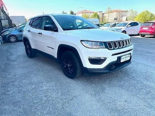 Usata Jeep Compass Sport 120 CV (88 kW) 2018 Bianco SUV