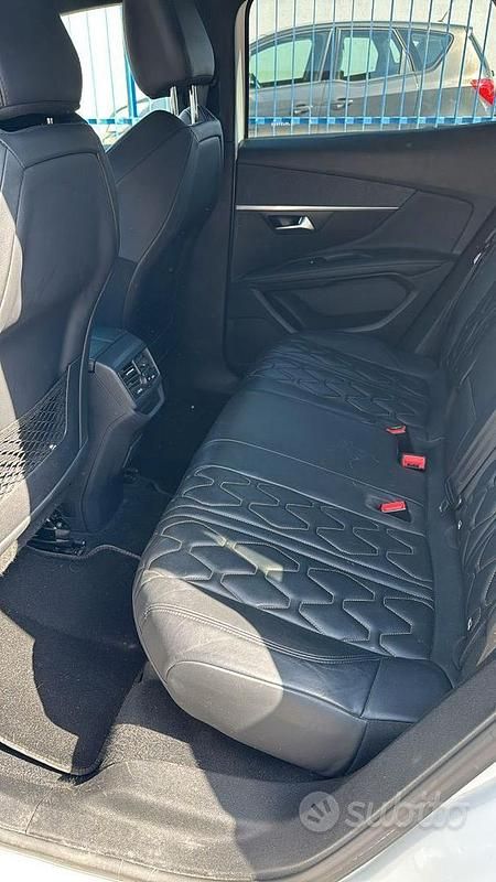 Usata Peugeot 3008 GT-line 131 CV (96 kW) 2018 Bianco SUV