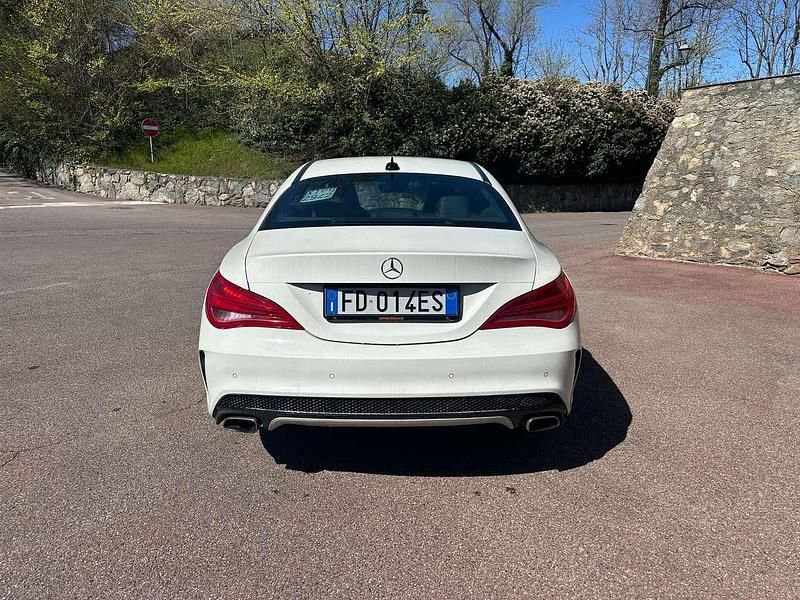 Usata Mercedes CLA220 Premium 177 CV (130 kW) 2016 Bianco Berlina