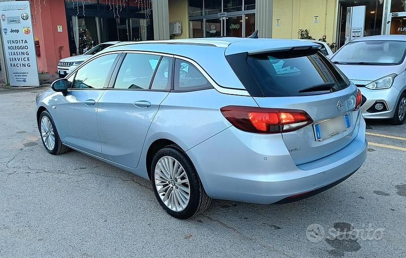 Usata Opel Astra Innovation 110 CV (80 kW) 2018 Blu Station wagon