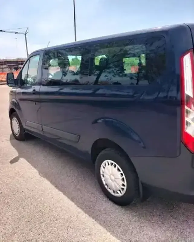 Usata Ford Transit Custom 101 CV (74 kW) 2014 Blu/azzurro Furgone