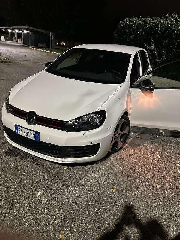 Usata VW Golf VI GTI 211 CV (155 kW) 2010 Utilitaria