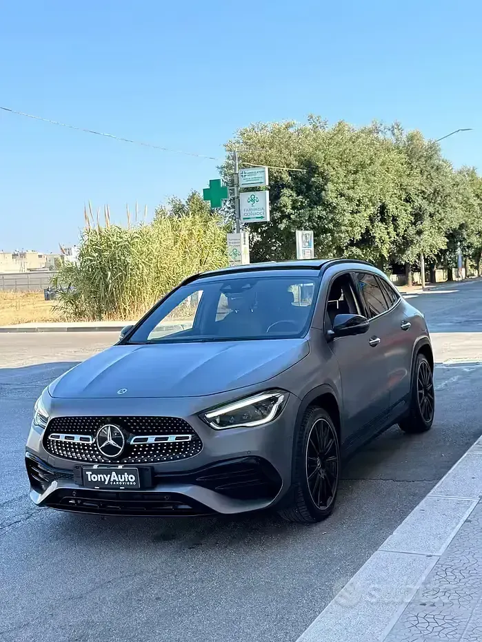 Usata Mercedes GLA250 AMG line 224 CV (164 kW) 2021 Grigio SUV