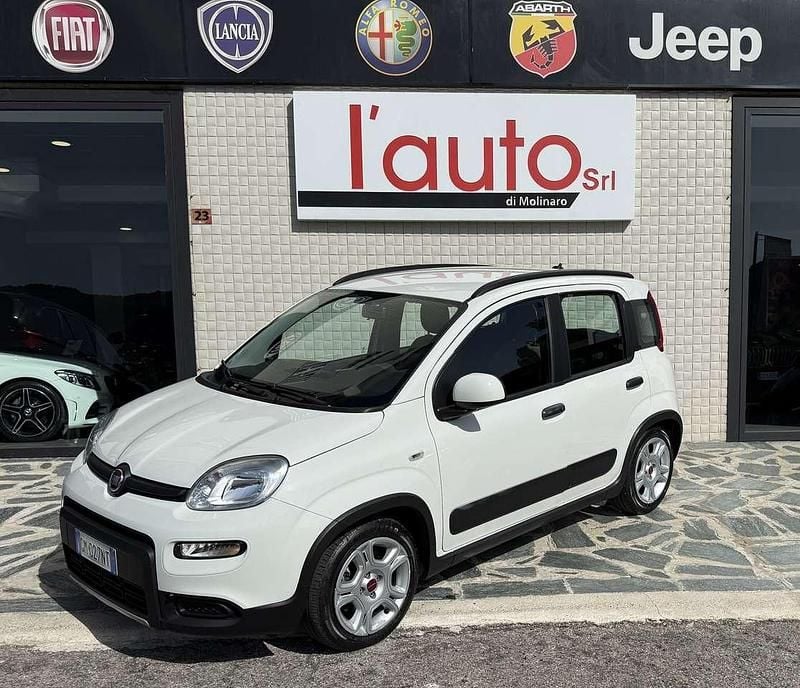 Other Usata 2023 Fiat Panda Cross Cross Due volumi | 12.900 € (Buon prezzo) - Immagine 1/4