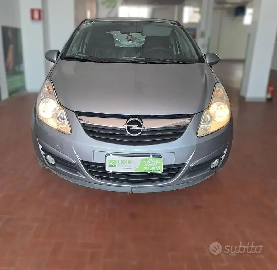Usata Opel Corsa Sport 80 CV (58 kW) 2009 Grigio Utilitaria
