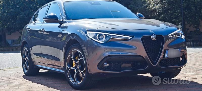 Usata Alfa Romeo Stelvio Veloce 210 CV (154 kW) 2022 Grigio SUV
