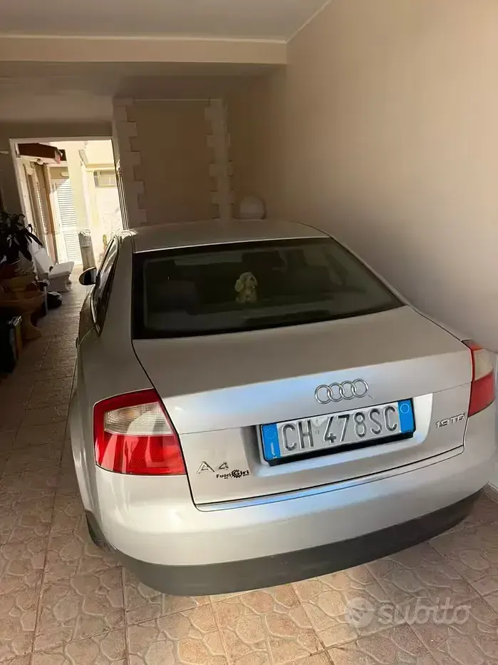 Usata Audi A4 130 CV (95 kW) 2003 Grigio Berlina