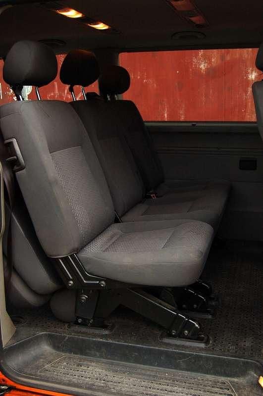 Usata VW T5 Comfortline 102 CV (75 kW) 2010 Arancione Furgone