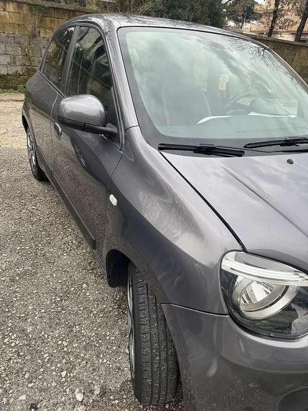 Usata Renault Twingo SE 69 CV (50 kW) 2017 Utilitaria