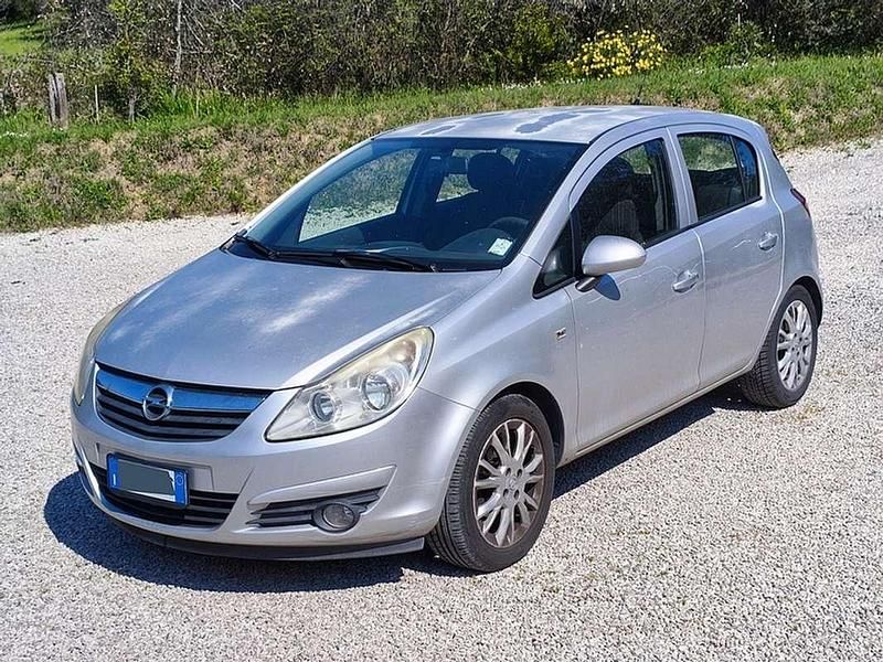 Usata Opel Corsa Enjoy 80 CV (58 kW) 2008 Argento Utilitaria